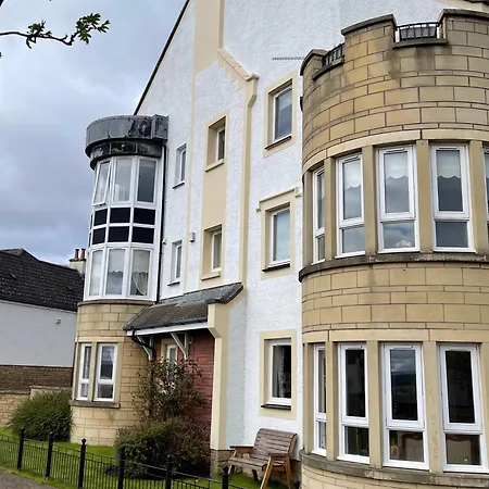 Penthouse At The Bay Near Edinburgh Apartment Saint Davids  Exterior photo