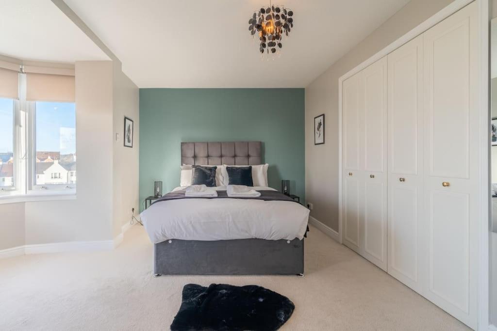 Penthouse At The Bay Near Edinburgh Appartement