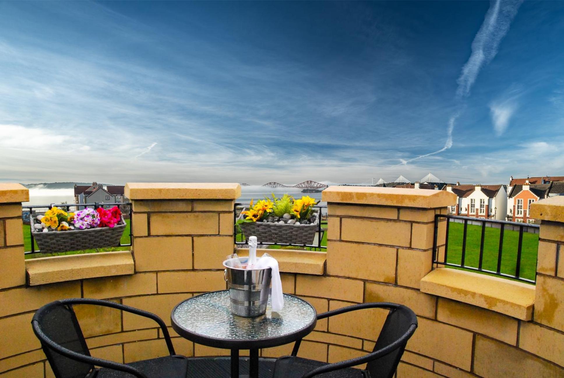 Penthouse At The Bay Near Edinburgh
